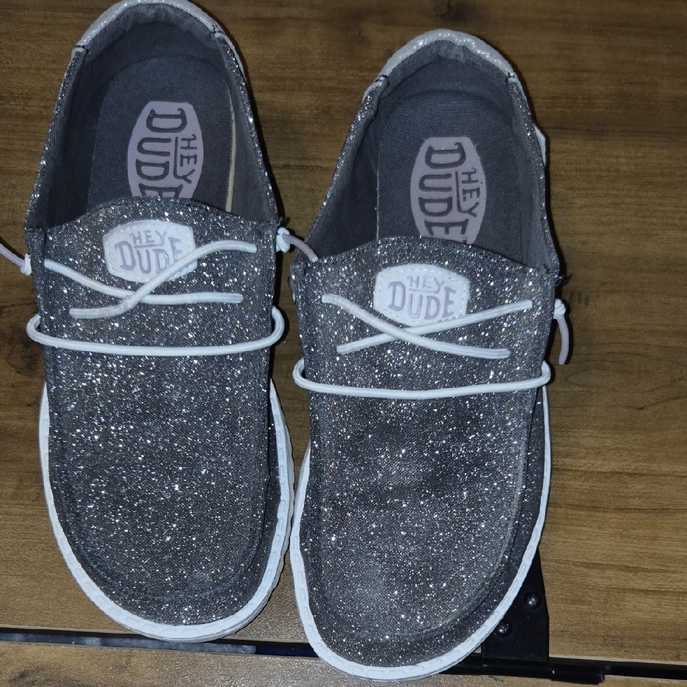 Hey Dude Wendy Metallic Sparkle Womens Shoes. WORN 2 TIMES! 💥